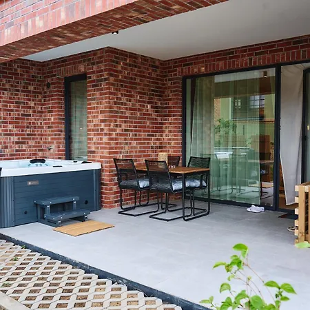Apartmán Pulse Patio Jacuzzi